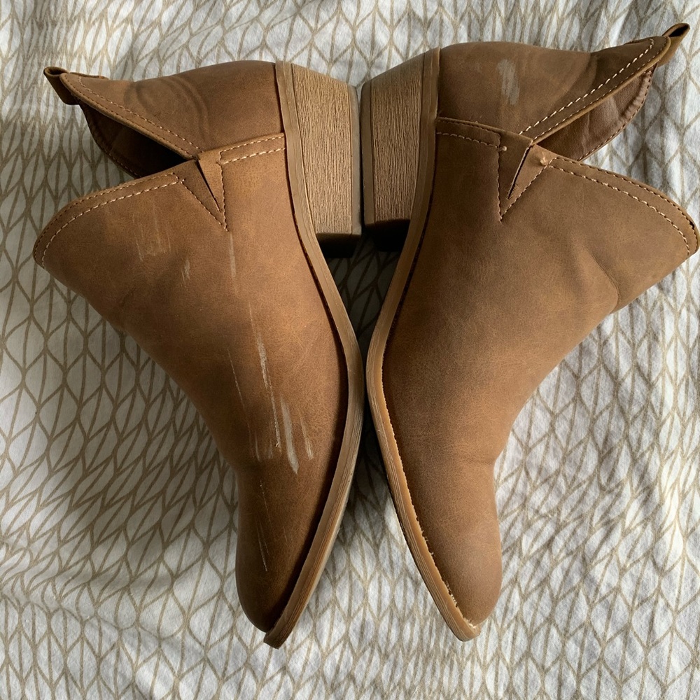 Universal Thread booties - Picture 3 of 4